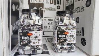 Black & Light Ball /MRP 150/  1 Carton {24 Jar's} 00035